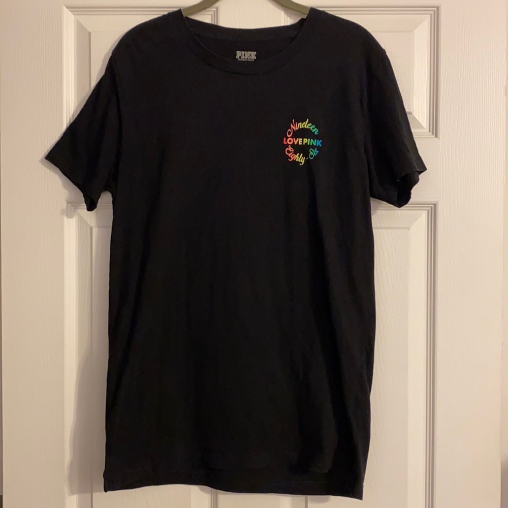 Victoria’s Secret Pink t-shirt